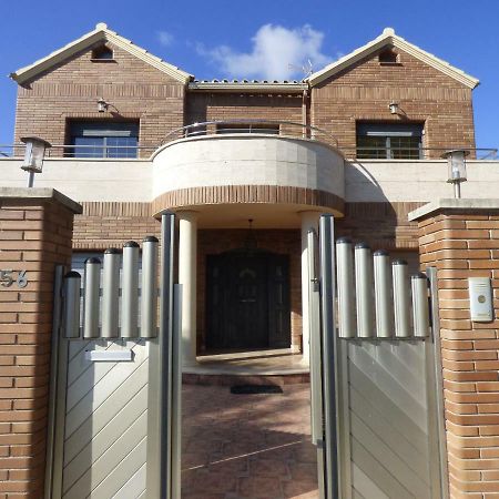 Villa Chalet Moderno Con Piscina En Calafell Exterior foto