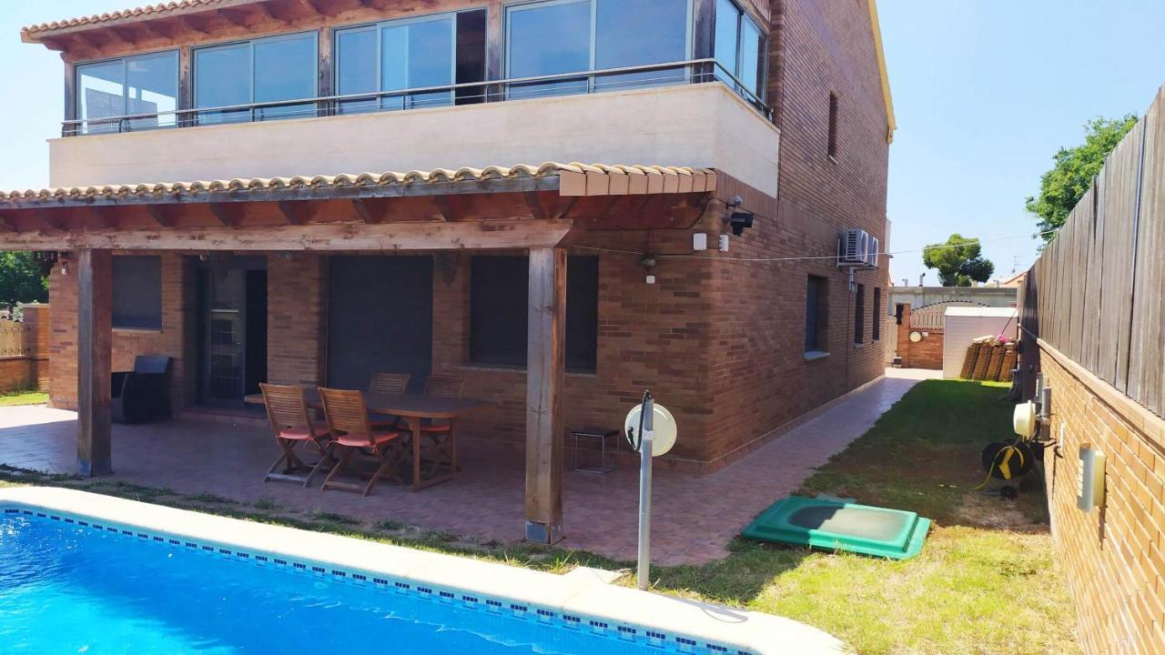 Villa Chalet Moderno Con Piscina En Calafell Exterior foto