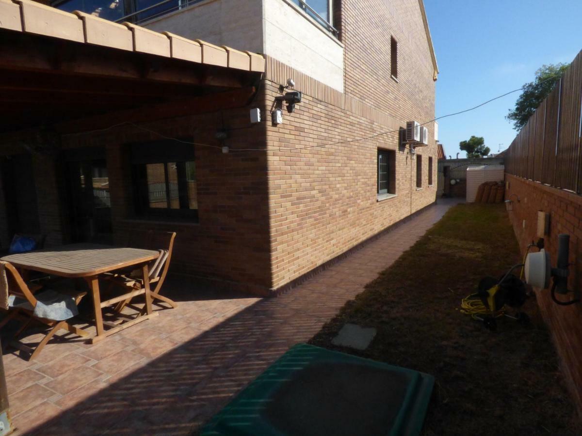 Villa Chalet Moderno Con Piscina En Calafell Exterior foto