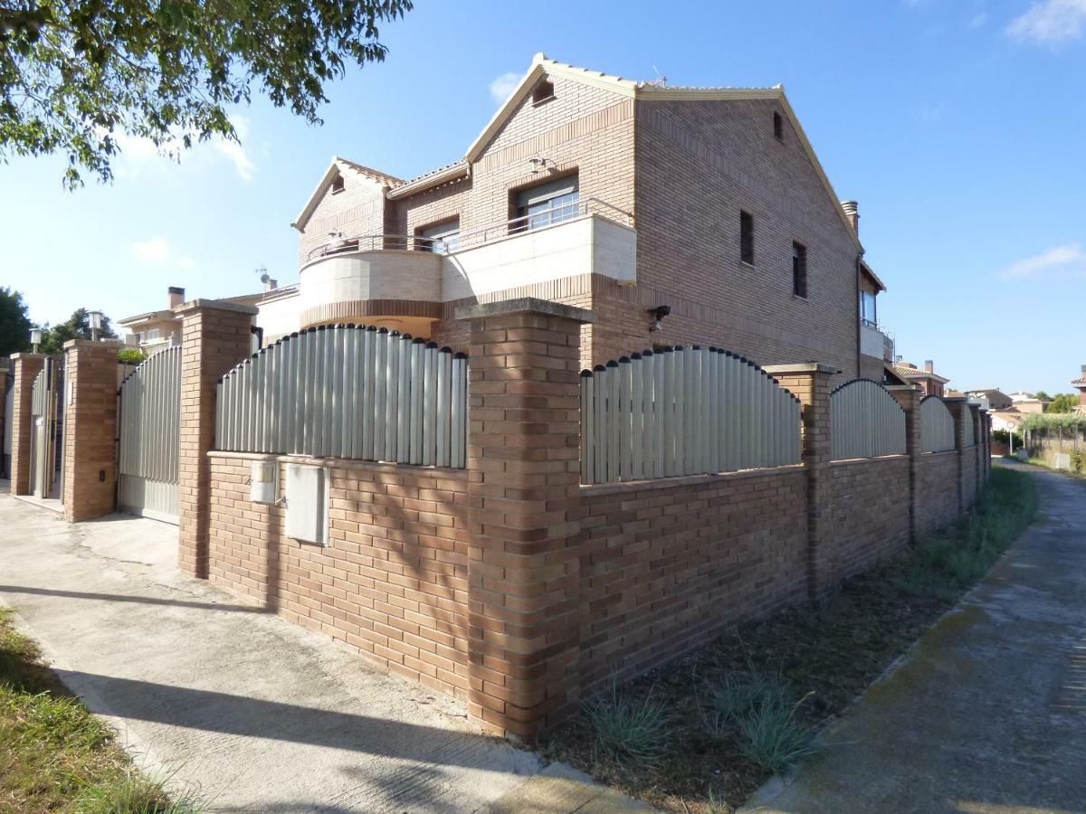 Villa Chalet Moderno Con Piscina En Calafell Exterior foto