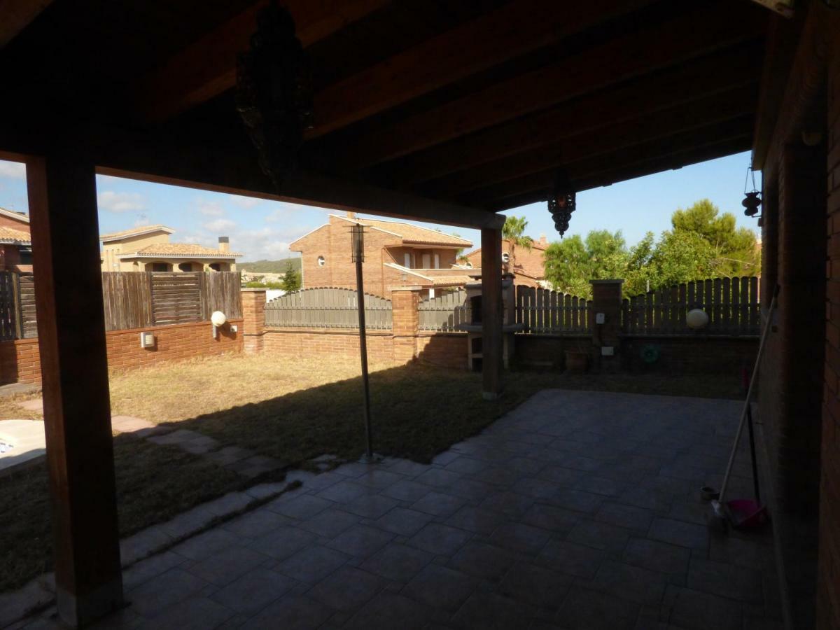 Villa Chalet Moderno Con Piscina En Calafell Exterior foto